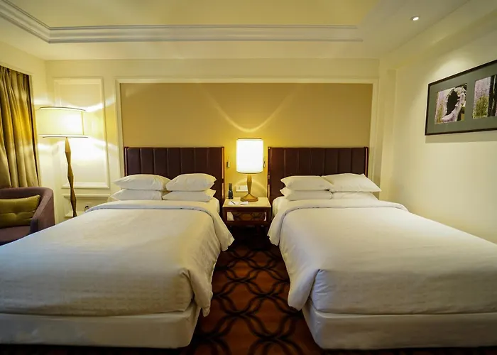 Sheraton Grand Pune Bund Garden Hotel